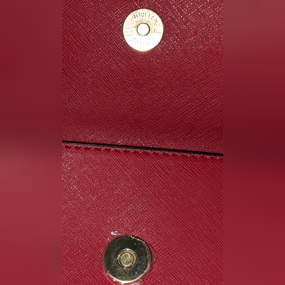 Lovevook Red Vegan Saffiano Leather Envelope Clutch - Gently Used ❤️✨ - Picture 7 of 15